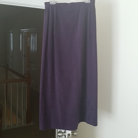 PURPLE Skirt... Get ready for the Fall! 🍁🍂 - Picture 2 of 8